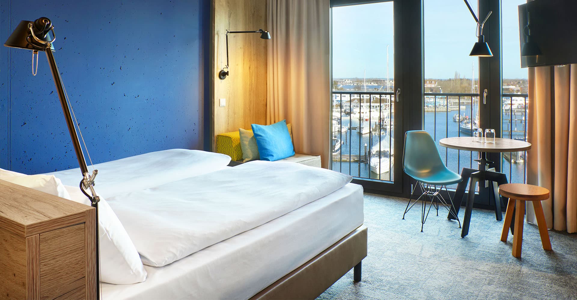 Doppelzimmer im arborea mit Blick auf die Marina